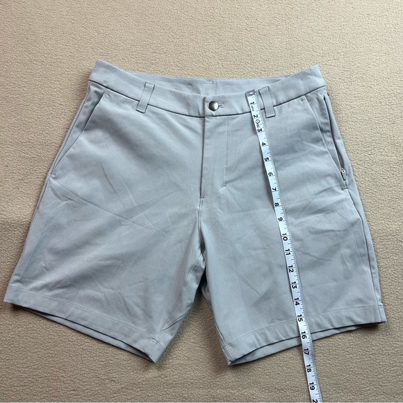 Lululemon Commission Classic Fit Shorts 7" Warpstreme Men's 30 Seal Gray EUC - Picture 2 of 8
